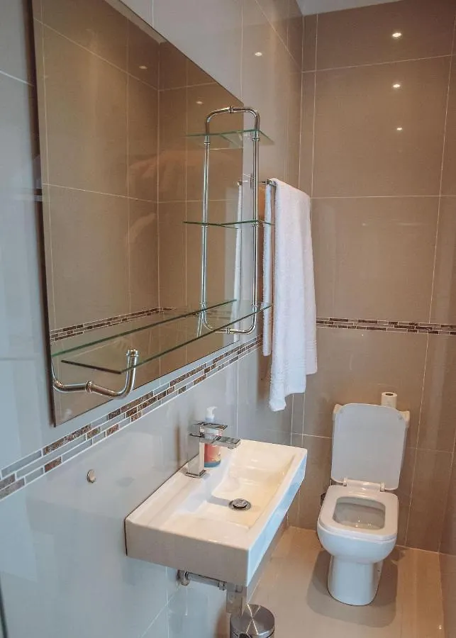 Villa Exclusive Poolside Villa, Humewood Port Elizabeth